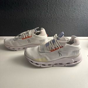 ON Running Tennis Shoes Size 6